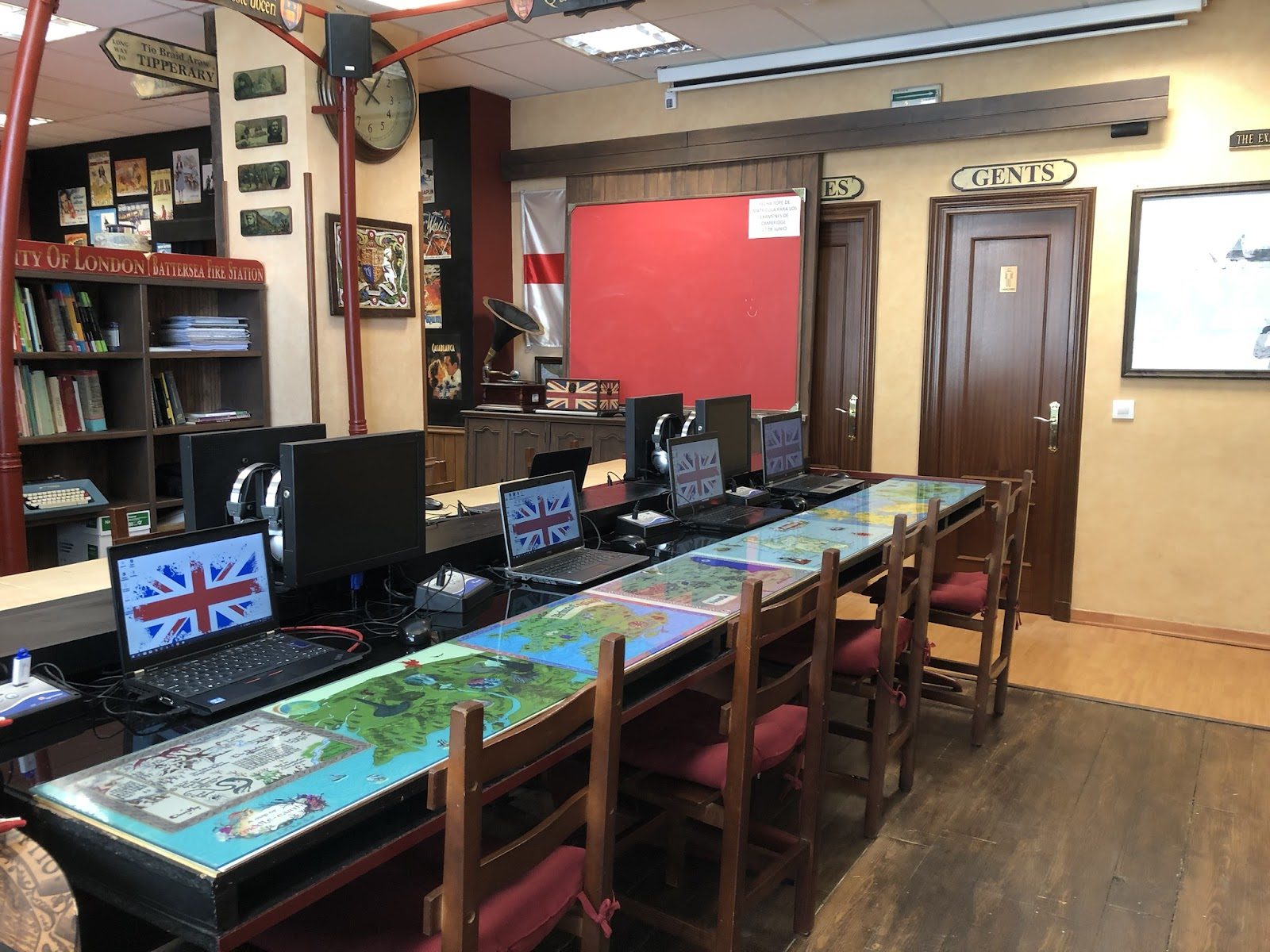 Academia EnglishOn, Venancio Tijero, academia de francés en Cantabria