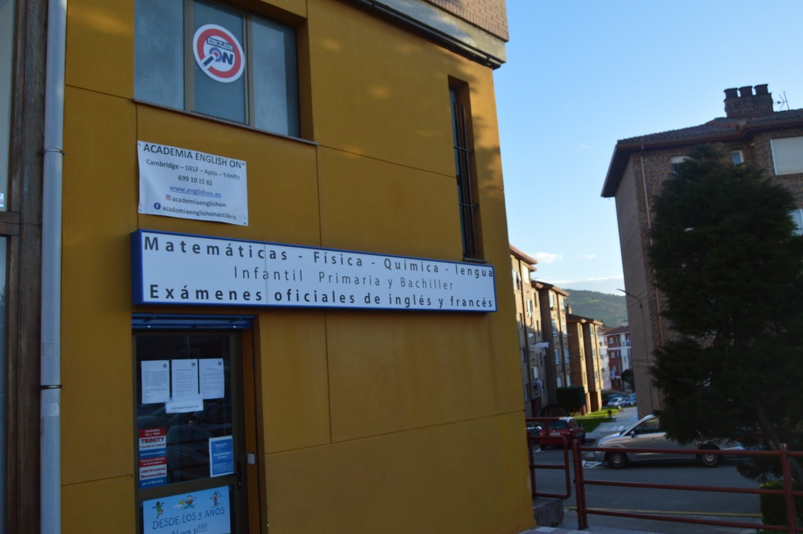 Academia EnglishOn, La Industria, academia de francés en Cantabria